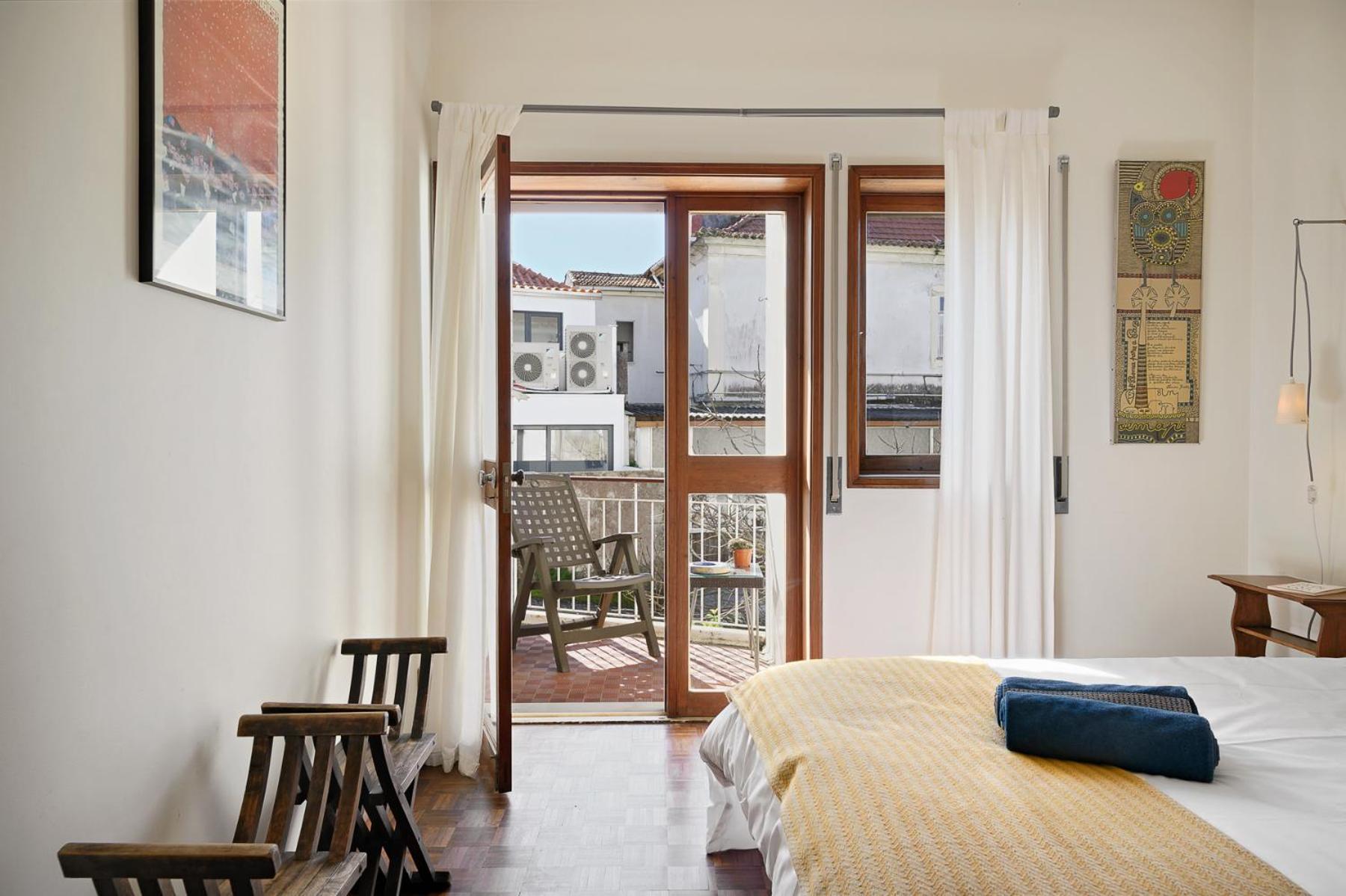 Vic Aveiro Arts House Hotel ภายนอก รูปภาพ