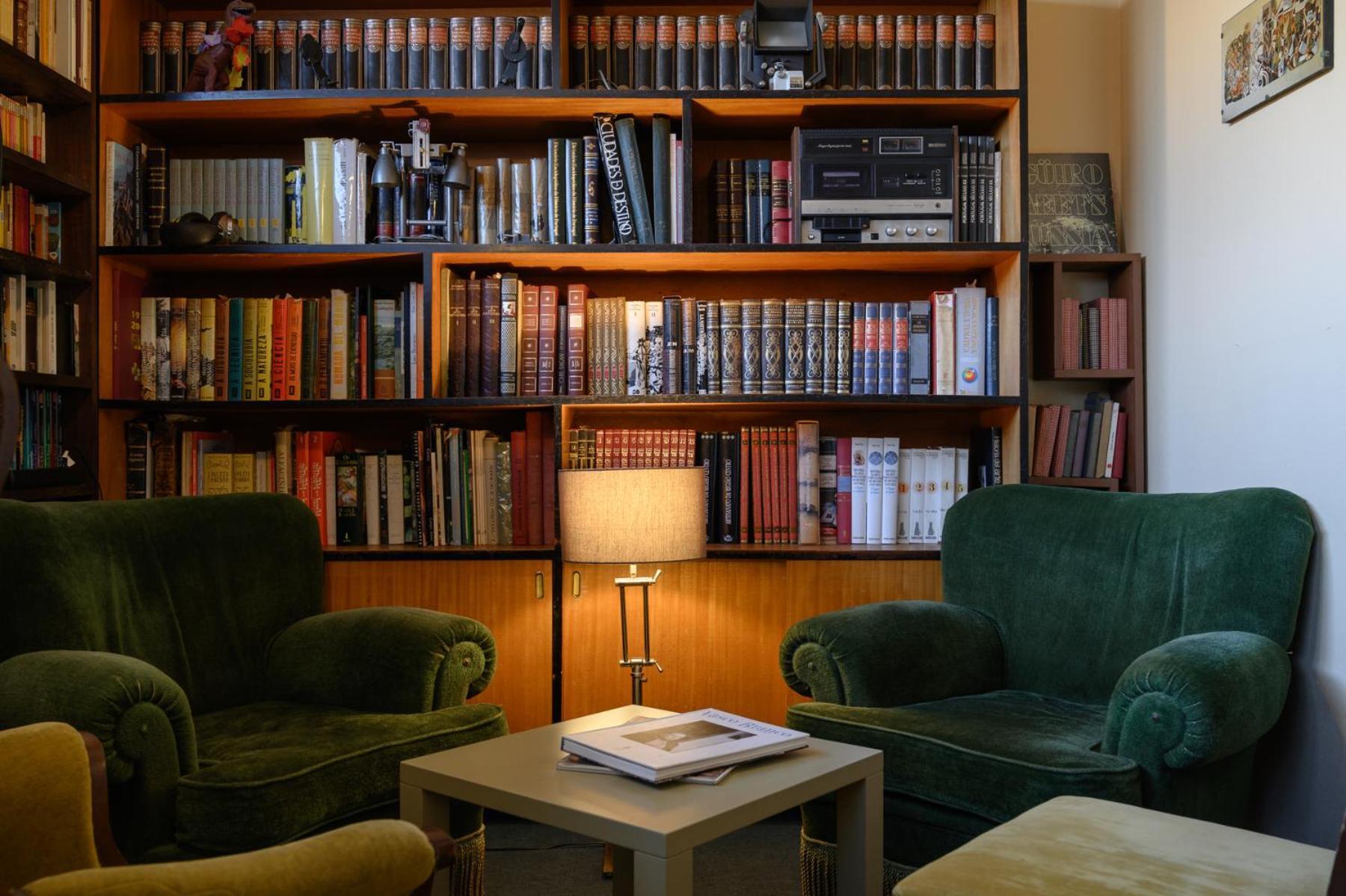 Vic Aveiro Arts House Hotel ภายนอก รูปภาพ